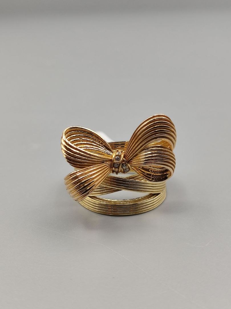 انگشتر پاپیون