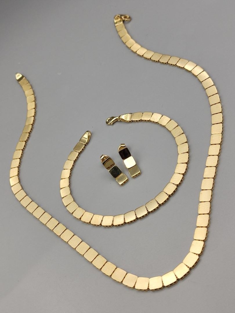 سرویس آیس کیوب