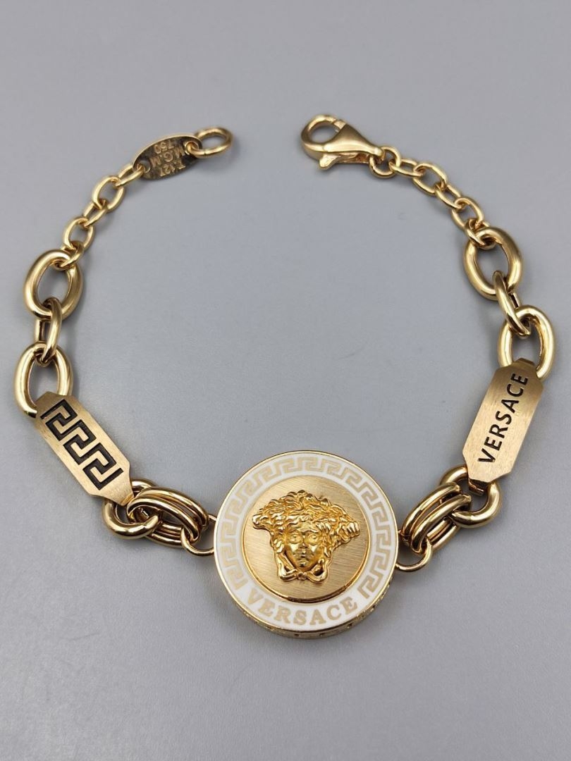 دستبند ورساچه