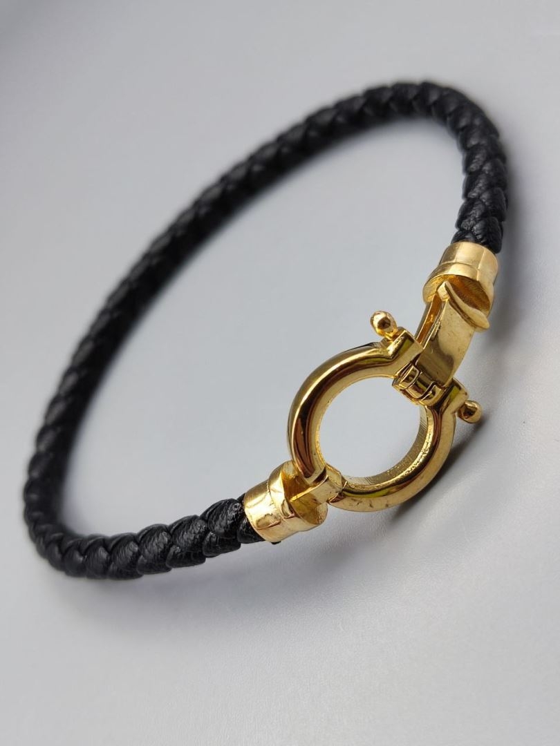 دستبند امگا