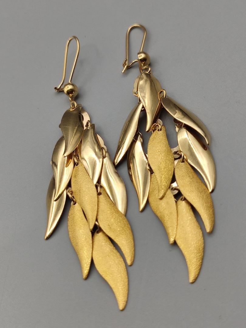 گوشواره شرابه ای