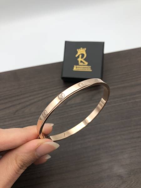 دستبند کارتیه پیچ