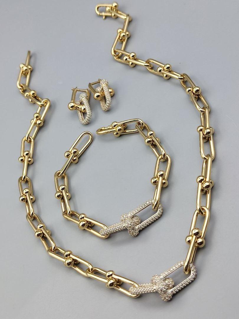 سرویس تیفانی هاردور