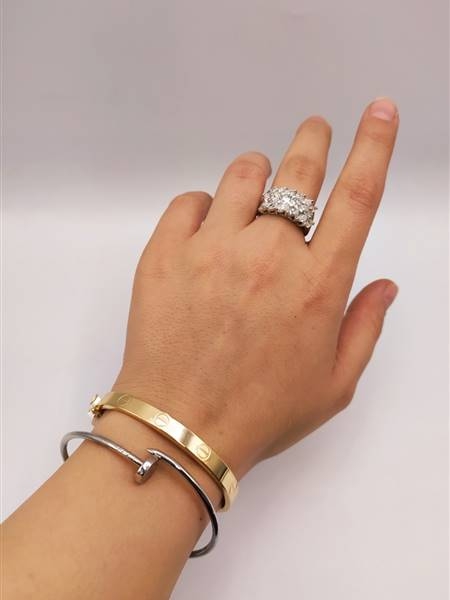 دستبند کارتیه پیچ و میخ