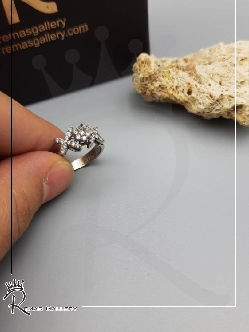 انگشتر اتمی