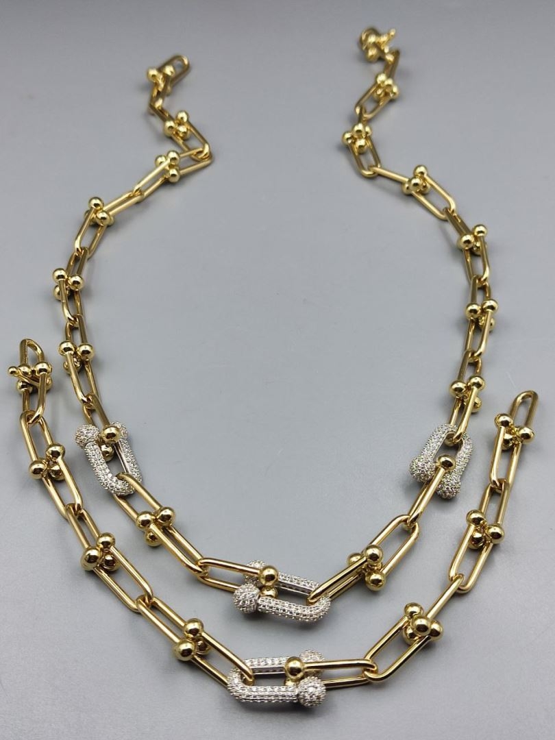 گردنبند و دستبند تیفانی