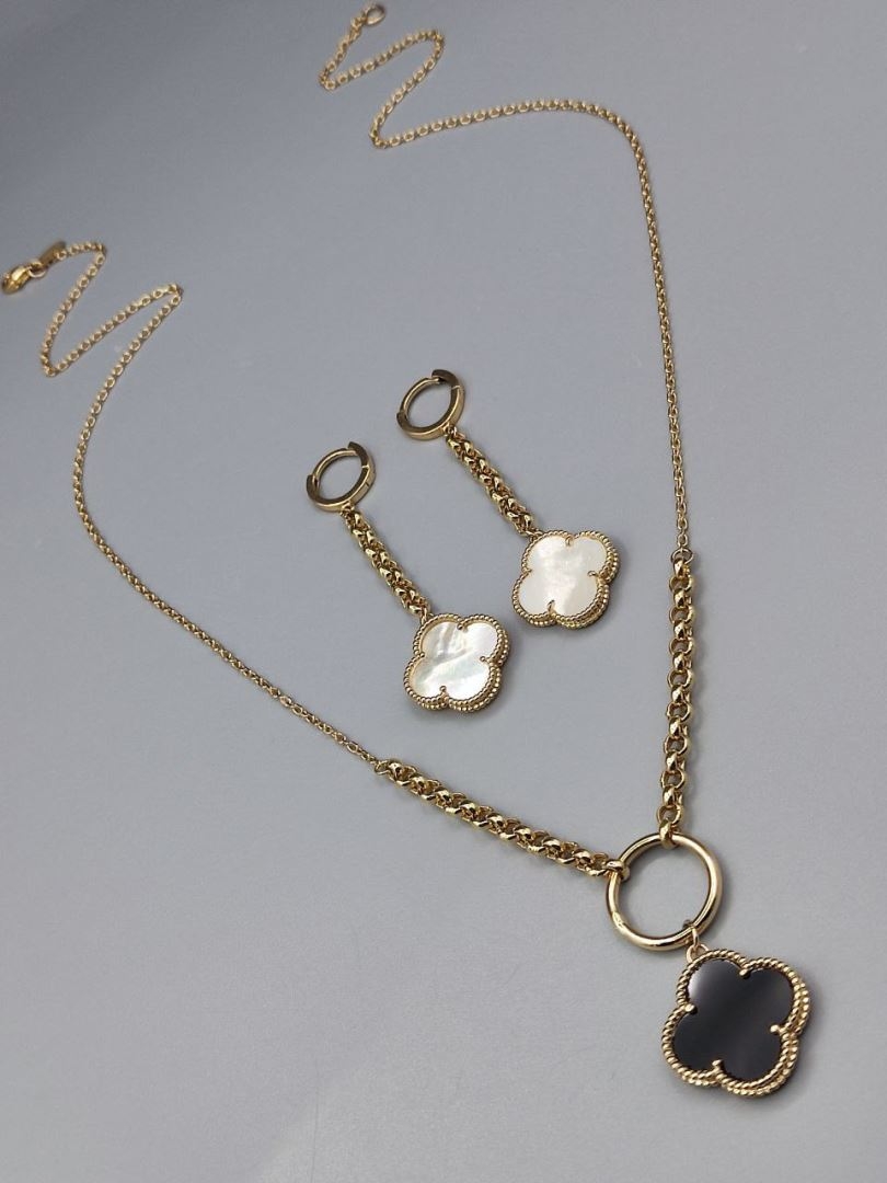 گردنبند ونکلیف