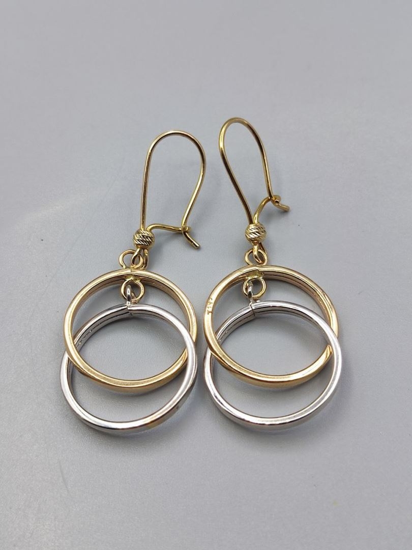 گوشواره اسپادانا