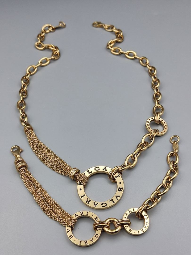 دستبند و گردنبند بولگاری