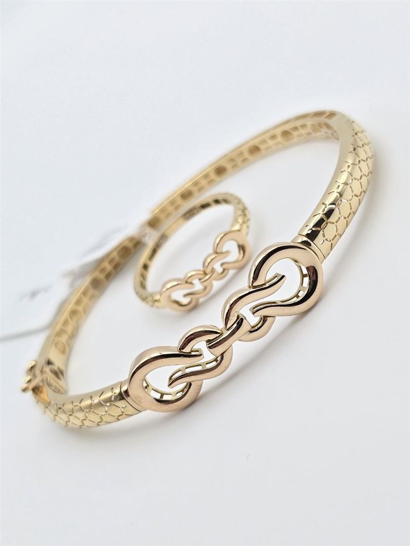 انگشتر و دستبند امگا