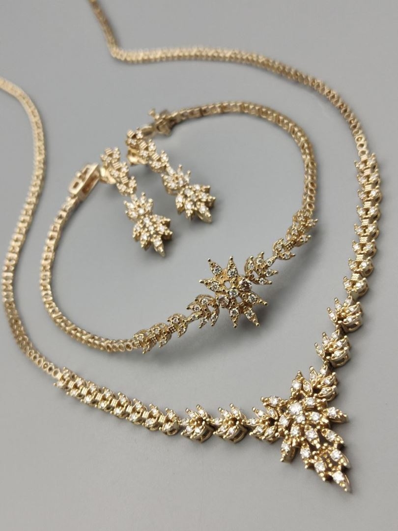 سرویس اشک ( نگین کسر شده )