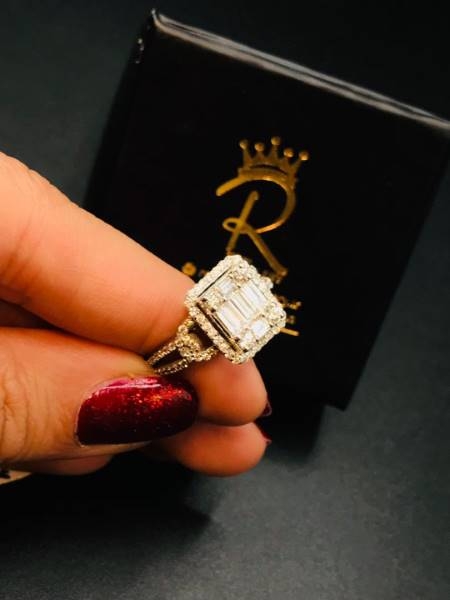انگشتر جواهر لوکس
