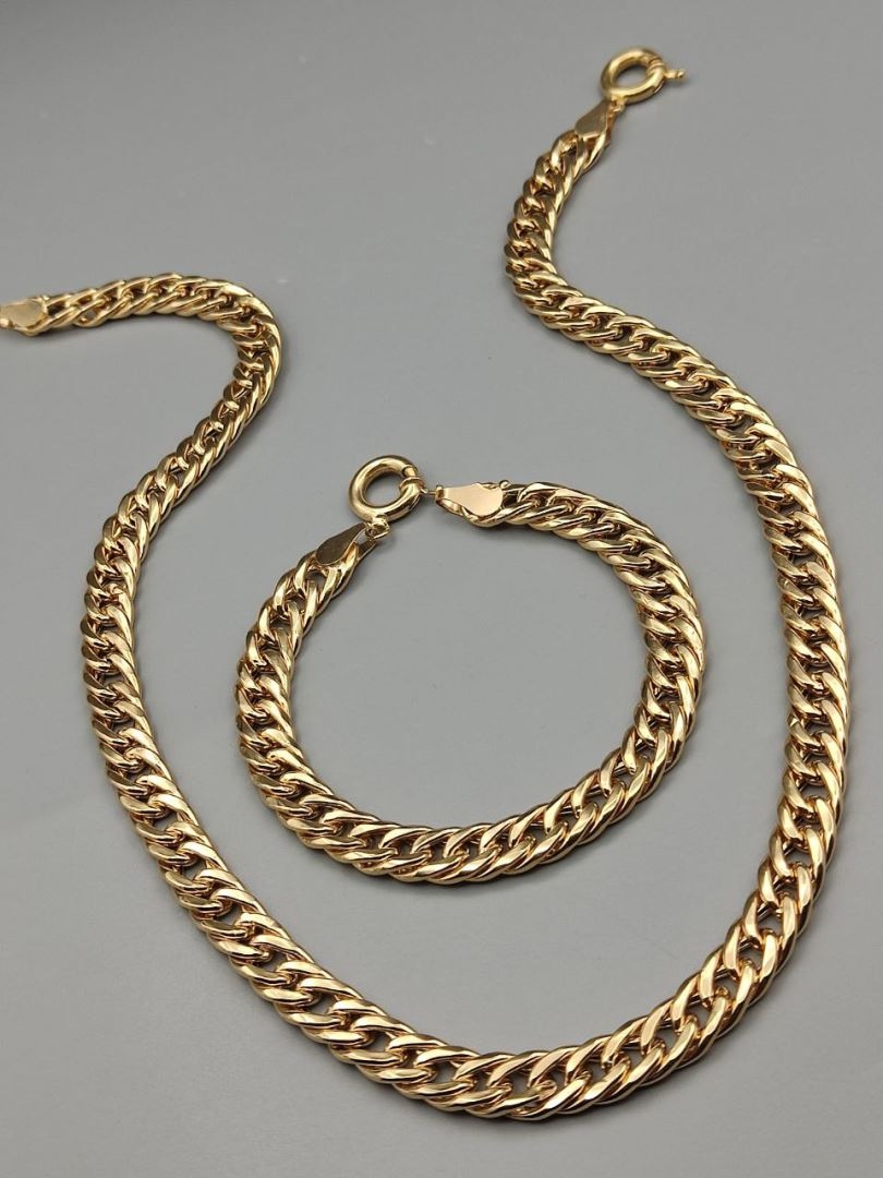 گردنبند سیسیلی