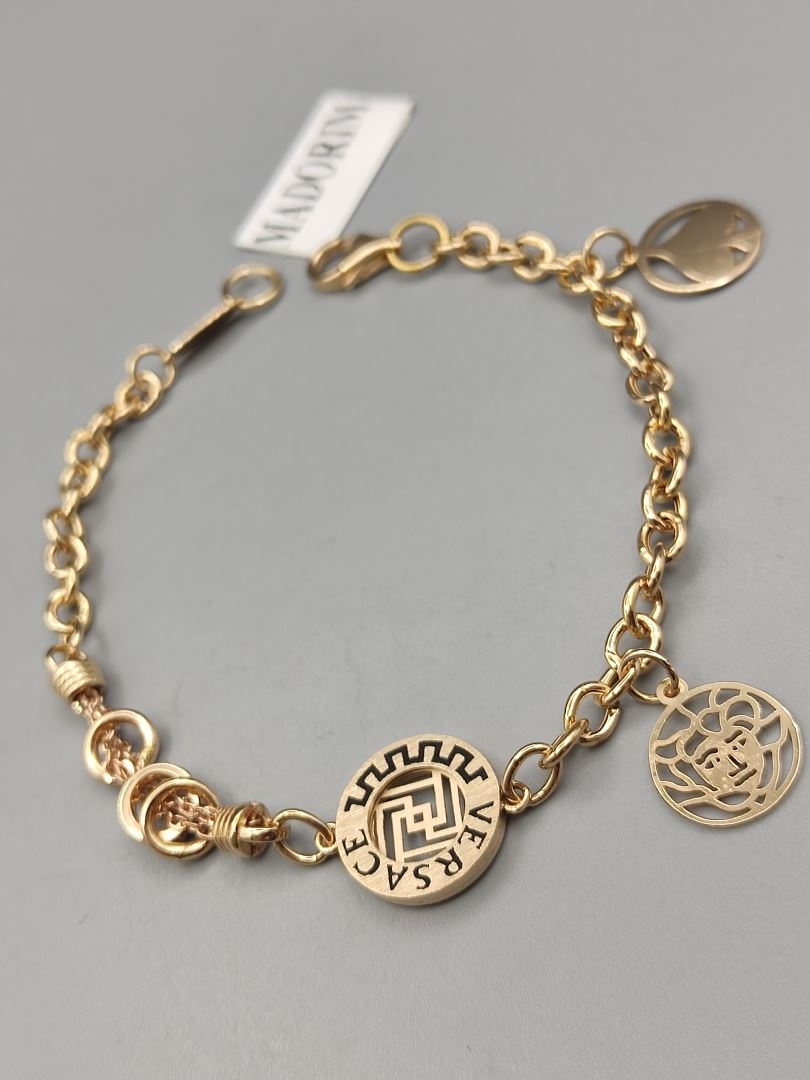 دستبند ورساچه