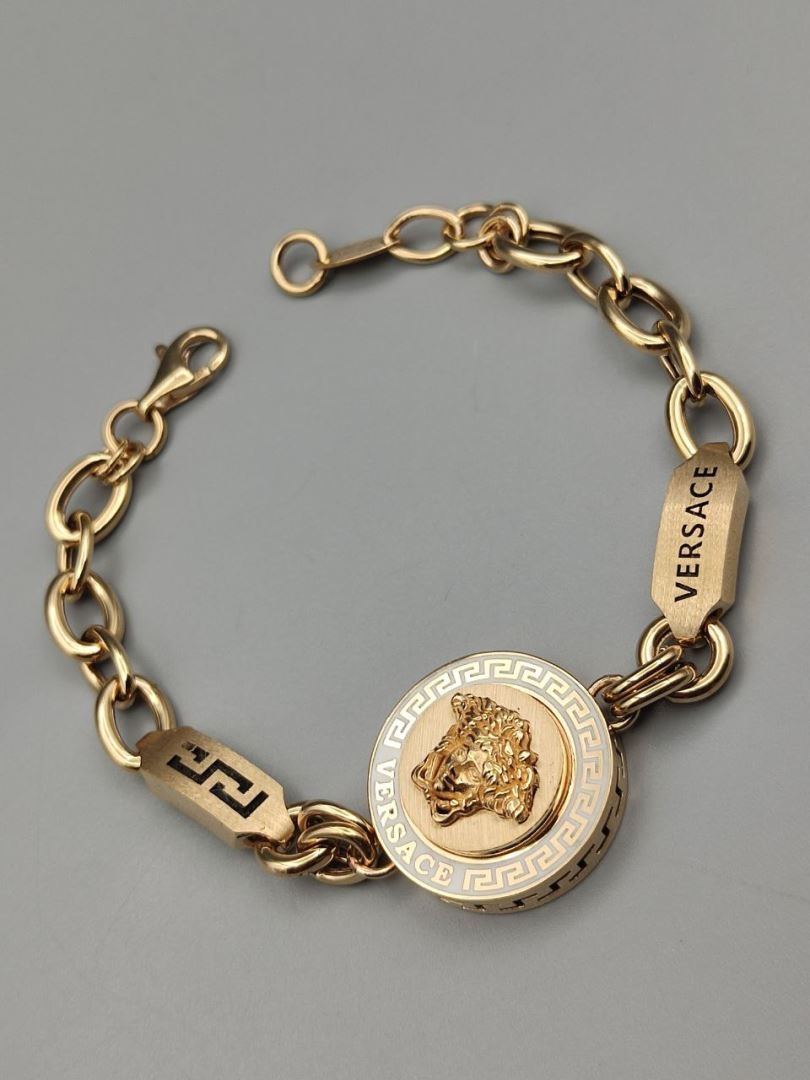 دستبند ورساچه