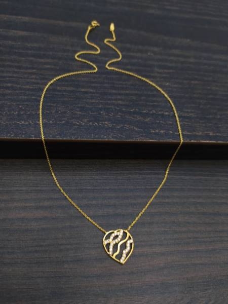 گردنبند قلب و زنجیر