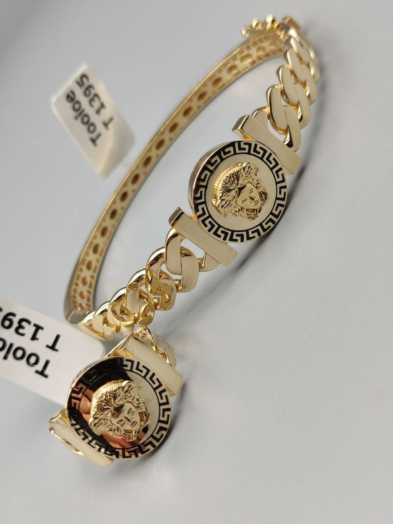 دستبند و انگشتر ورساچه