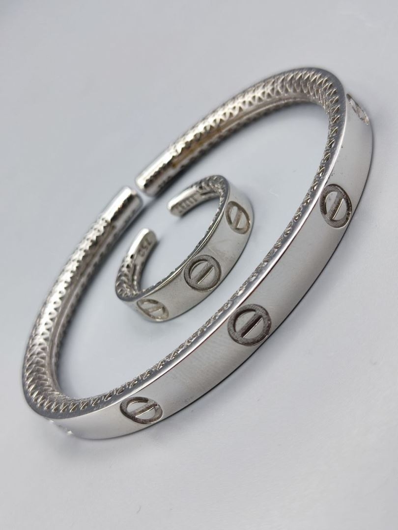 دستبند کارتیه لاو