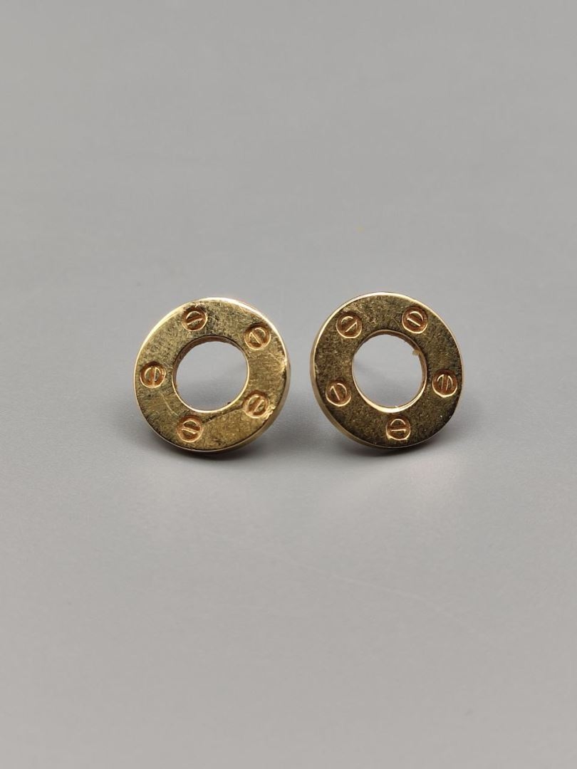 گوشواره کارتیه پیچ