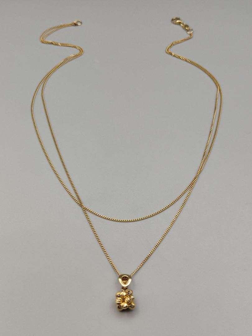 گردنبند دوطبقه