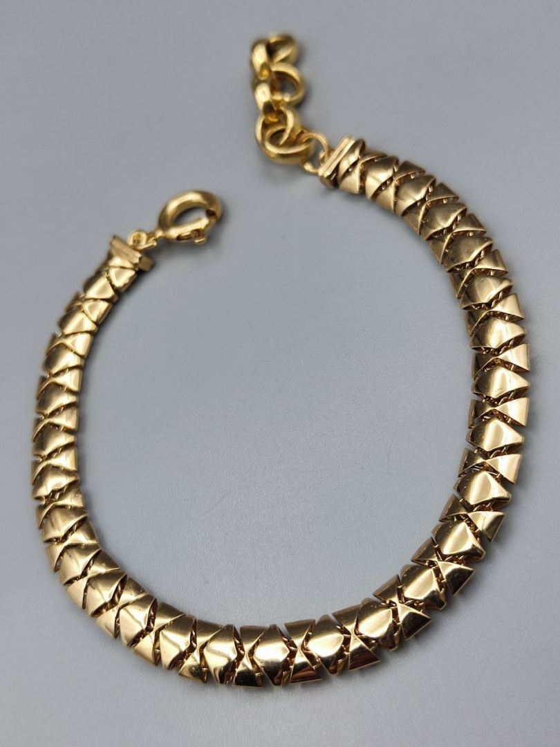 دستبند ماری