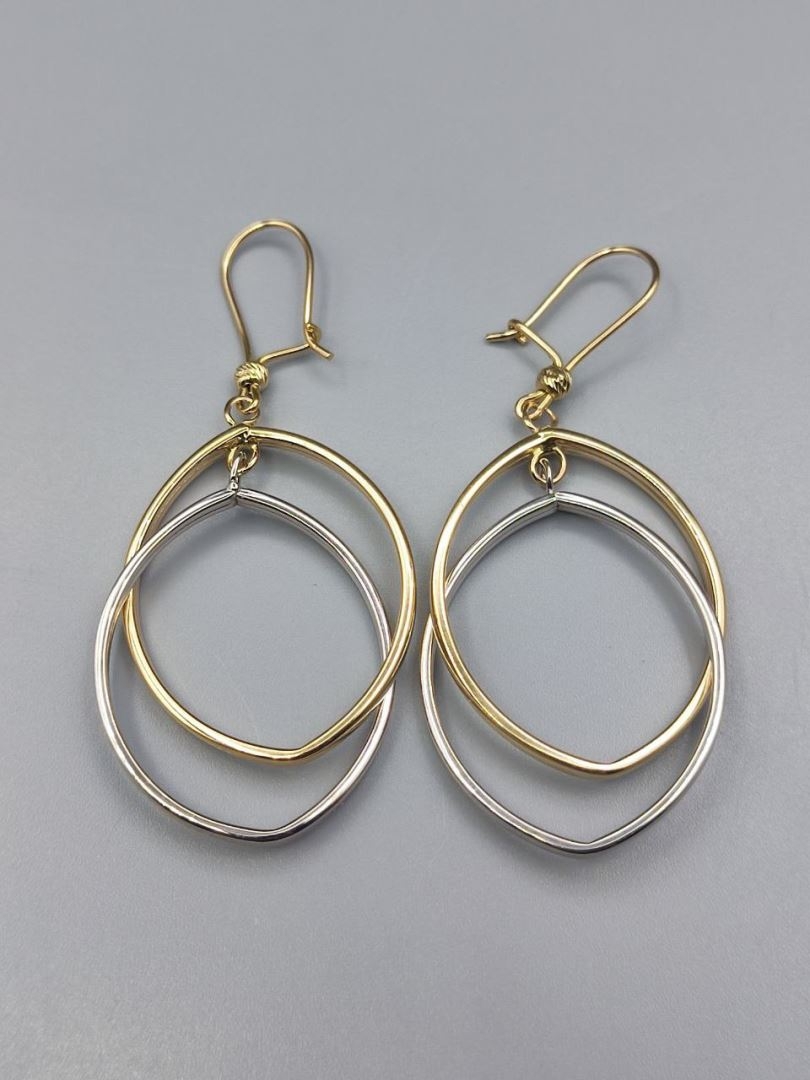 گوشواره اسپادانا