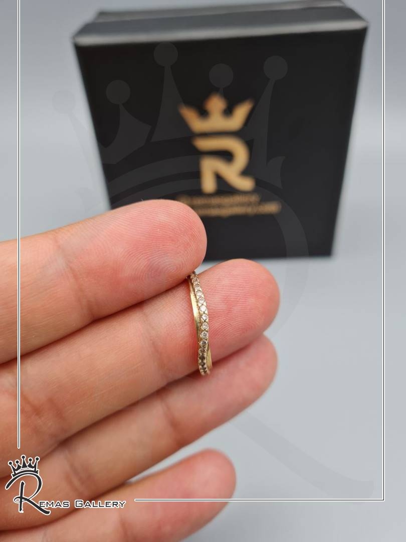 انگشتر پشت حلقه