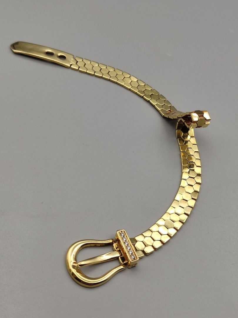 دستبند کمربندی