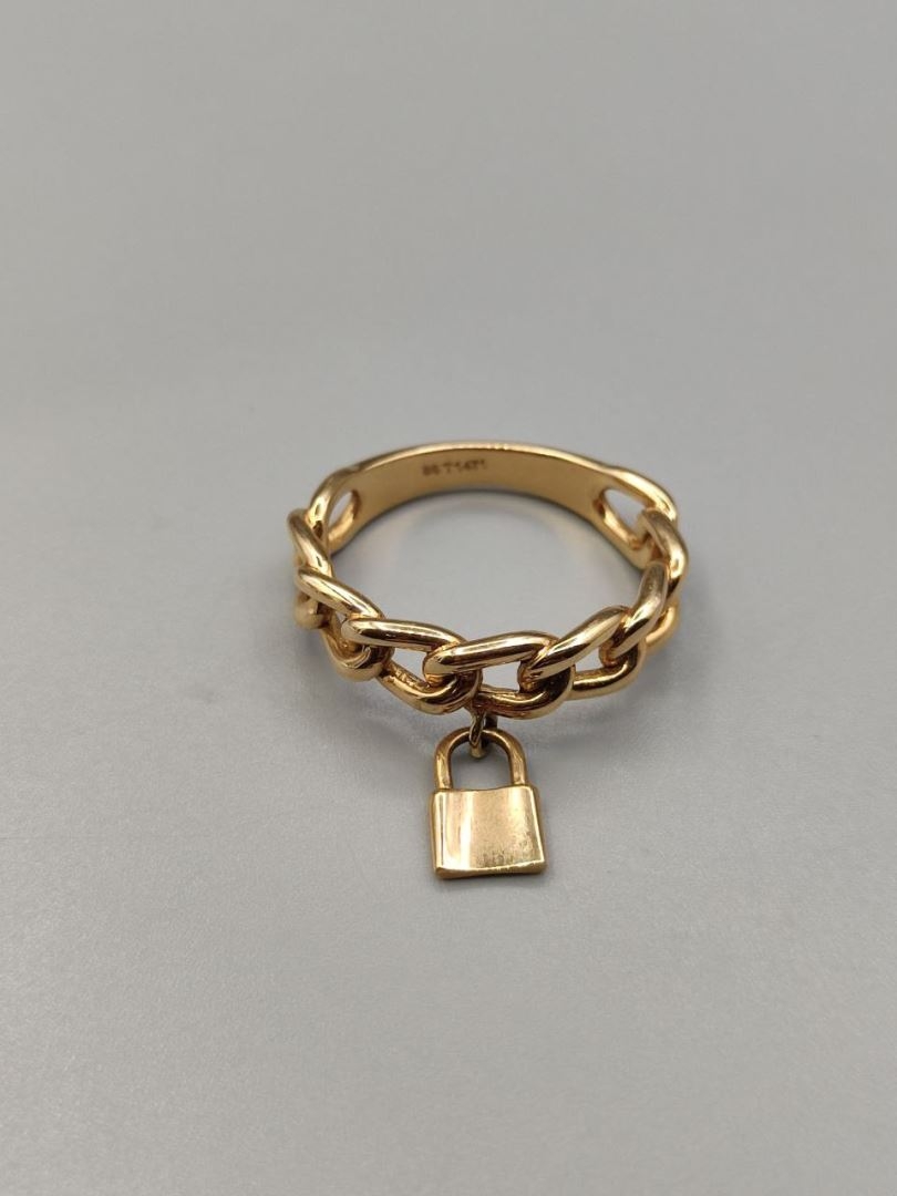 انگشتر کارتیه