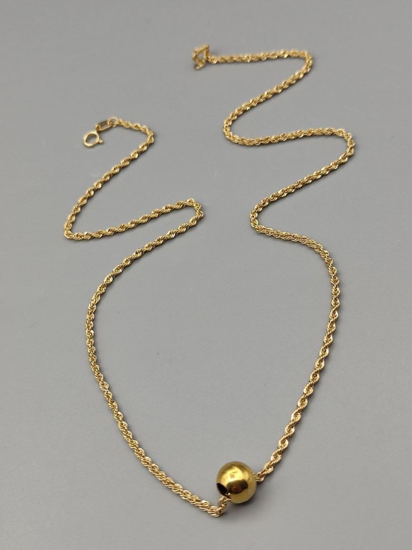 گردنبند گوی