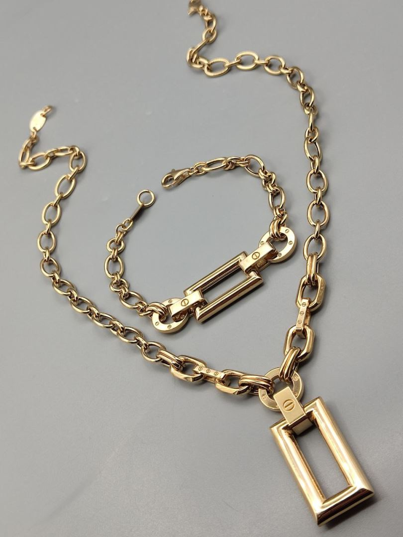 دستبند و گردنبند کارتیه ام جی ام