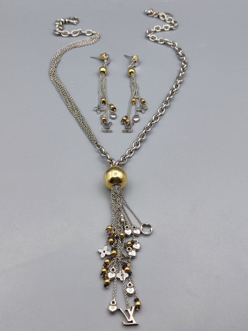 نیم ست لویی ویتون