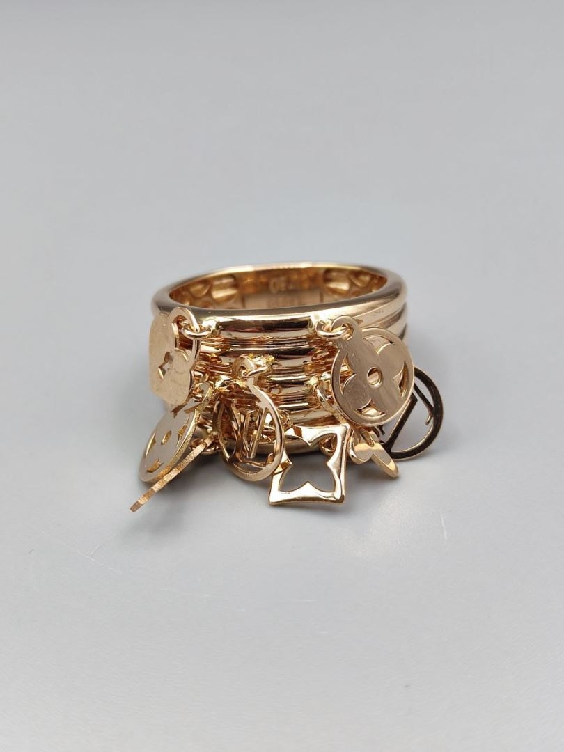 انگشتر لویی ویتون