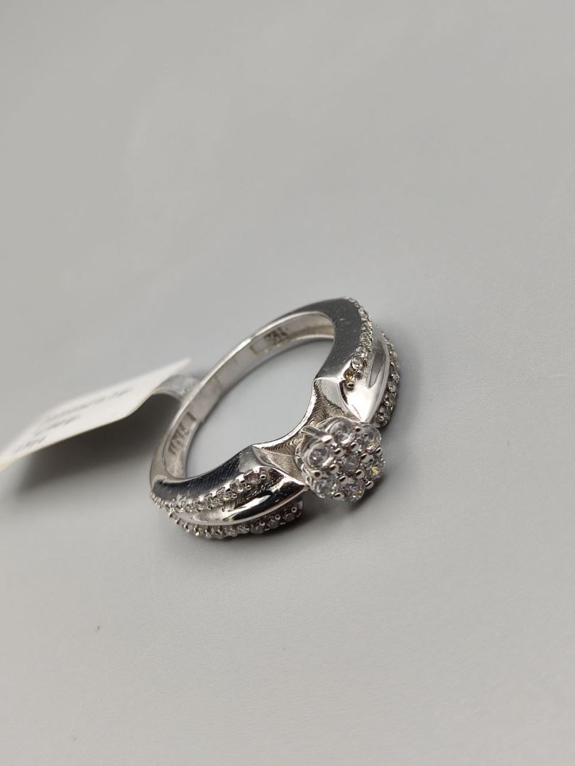 انگشتر دیاموند