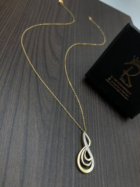 گردنبند و آویز