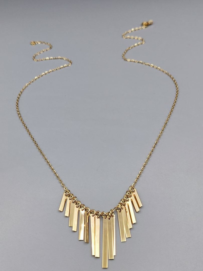 گردنبند شرابه ای