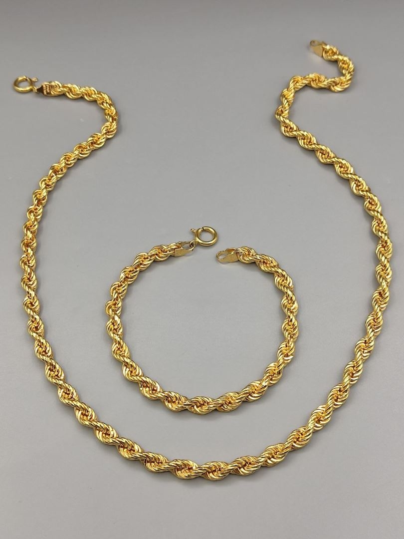 گردنبند طنابی