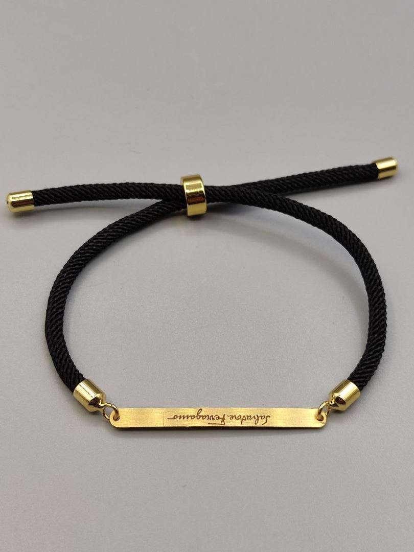 دستبند جانا