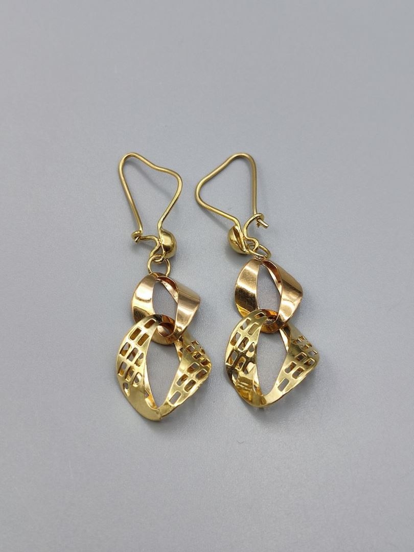 گوشواره روبرتو