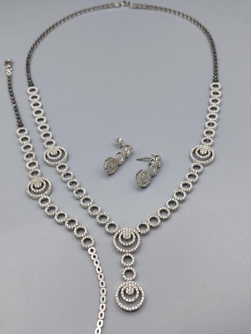 سرویس پایه جواهر