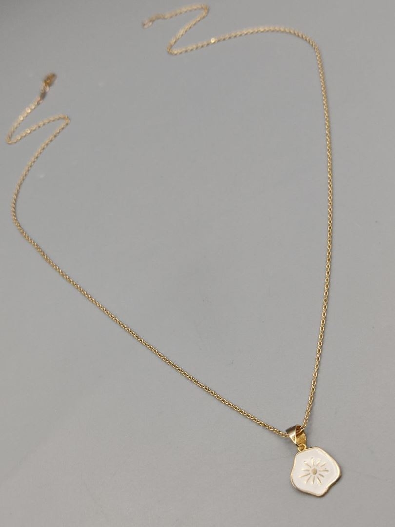 گردنبند مینا