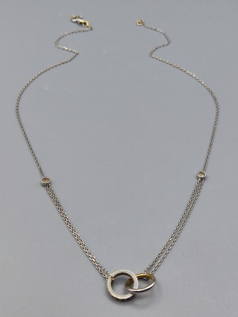 گردنبند لاو