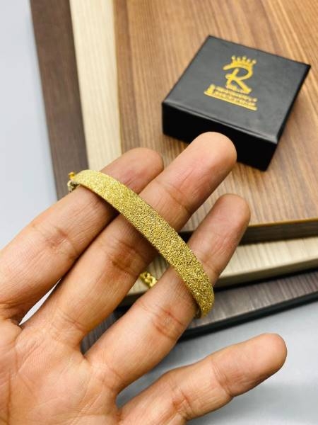 دستبند شن پاش