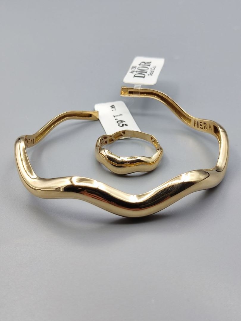 انگشتر و دستبند الکتروفورم