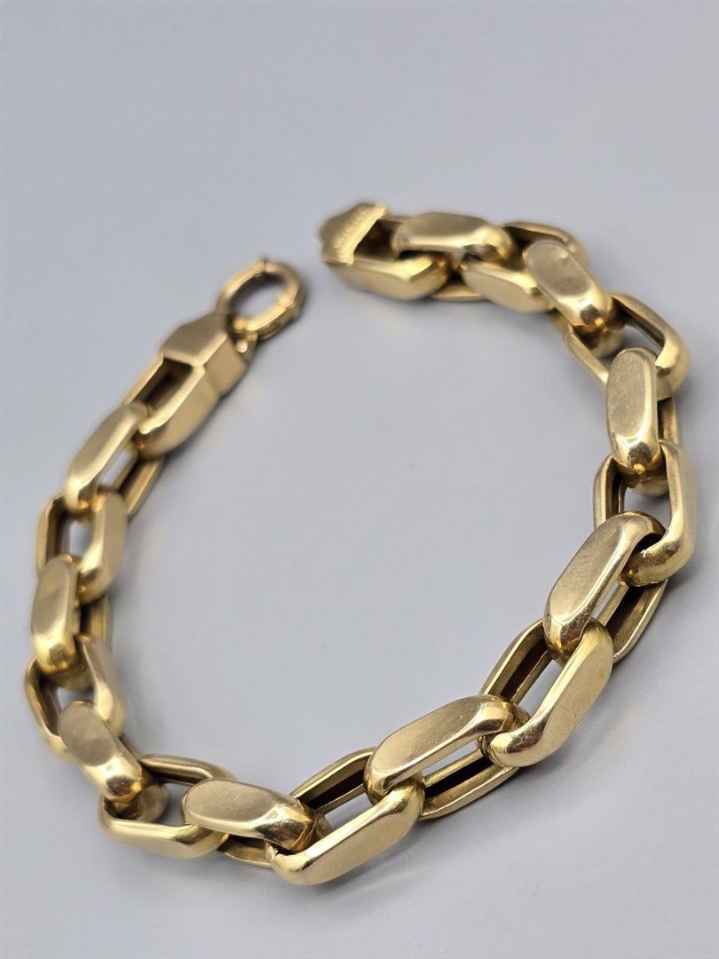 دستبند کیوب