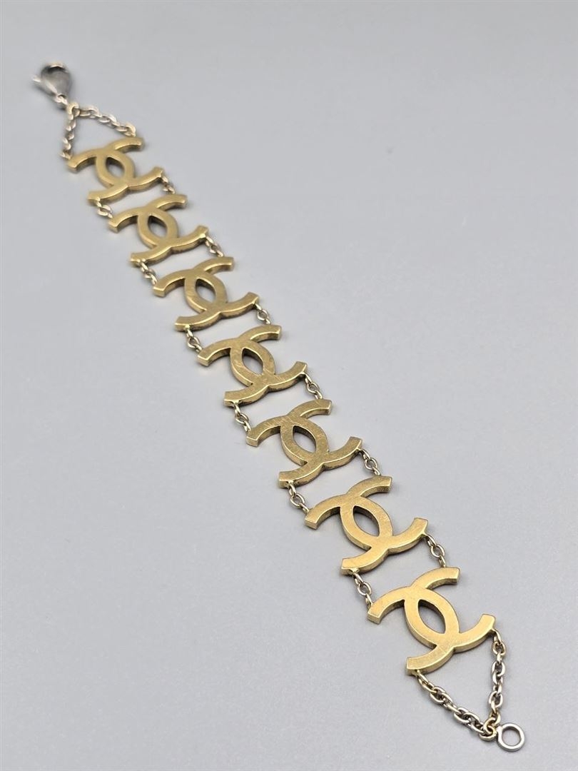 دستبند شنل