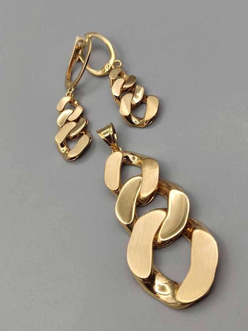 نیم ست کارتیه