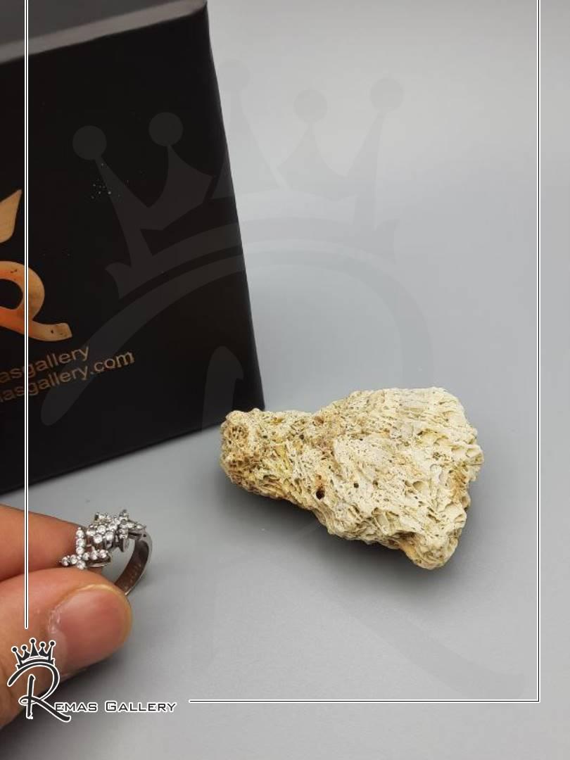 انگشتر اتمی