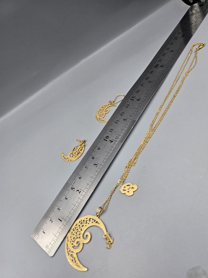 گردنبند و گوشواره شرقی